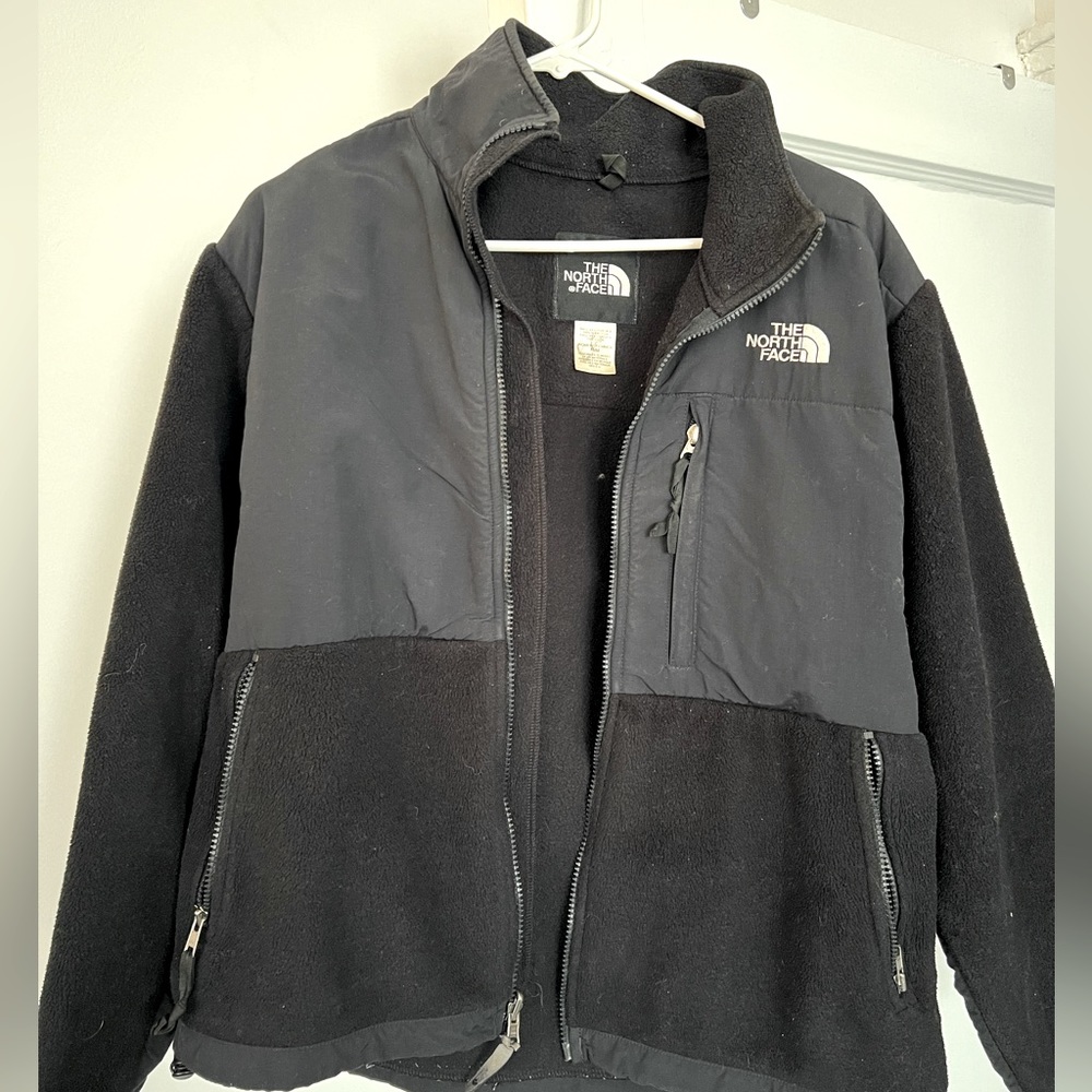 North Face Black Fleece - size medium